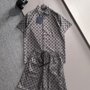 [국내배송]루이비통 모노그램 반팔 셔츠 & 팬츠 세트