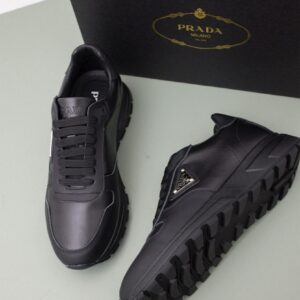 [국내배송]프라다 [PRADA] 프락스 리나일론 & 브러쉬드 레더 스니커즈