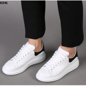 [국내배송]알렉산더맥퀸 오버솔 스니커즈 화이트 블랙탭