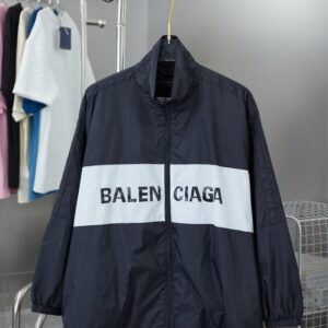 [국내배송]발렌시아가 배색로고 바람막이