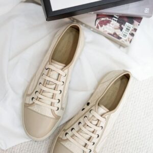 [국내배송]구찌 맨즈 화이트베이지 GG캔버스 패브릭 스니커즈