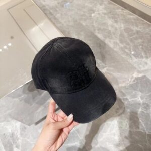 [국내배송]미우미우 피그먼트 데미지 볼캡