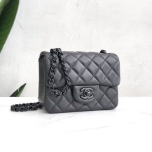 [국내배송]샤넬 쁘띠삭 플랩백 램스킨 블랙 A35200