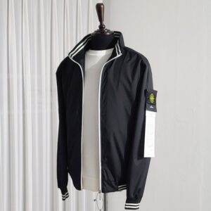 [국내배송]스톤아일랜드 로고패치 라인 자켓