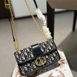 [국내배송]디올 30몽테인 체인 이스트웨스트체인백