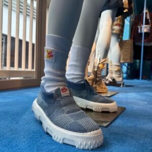 [국내배송]루이비통 스페이스 랜더 슬립 온