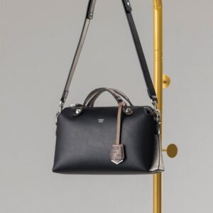 [국내배송]펜디 바이 더 웨이