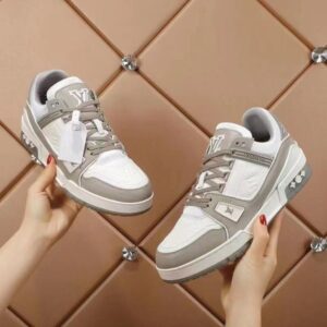 [국내배송]루이비통 L.V 트레이너 스니커즈 그레이