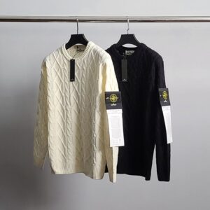 [국내배송]스톤아일랜드 로고와펜 케이블 울 니트