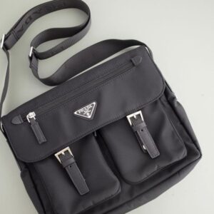 [국내배송]프라다 리나일론 크로스바디 숄더백