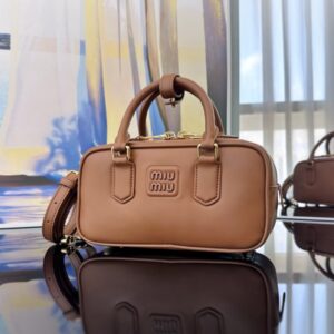 [국내배송]미우미우 아르카디 토트백 스몰 5BB142